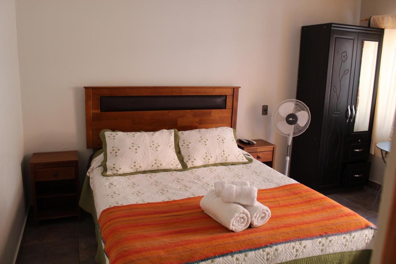 Vicuna Lodge ซานเปโดร เด อาตากามา ภายนอก รูปภาพ
